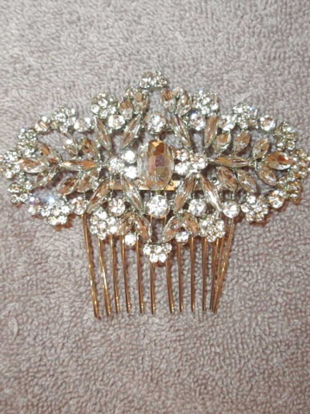 NIB Hapibuy Floral Hair Comb Clear Rhinestones Silvertone Wedding Glam Updo 4"